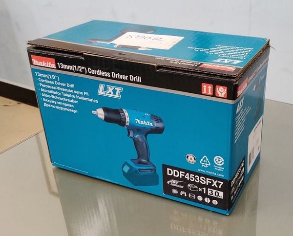 Máy khoan vặn vít dùng pin Makita DDF453SFX7