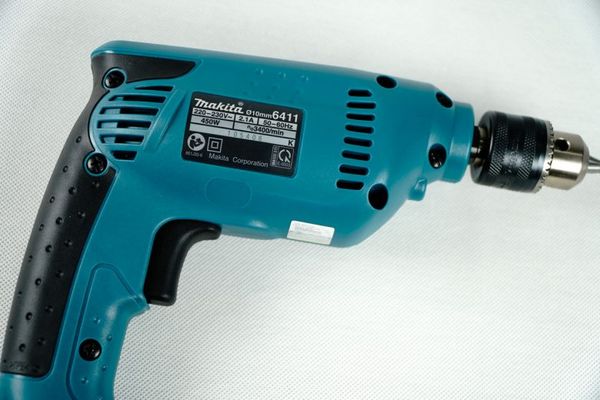 Máy khoan tốc độ cao Makita 6411 450W