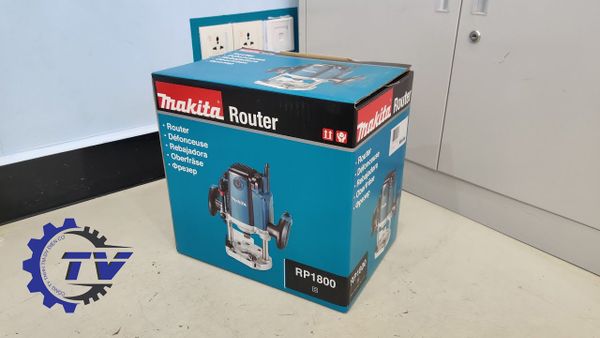 Máy phay cắt gọt sản phẩm Makita RP1800