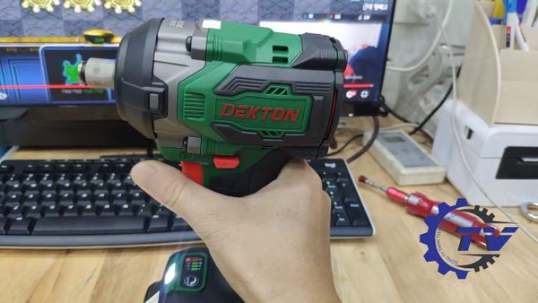 Thân Máy Siết Bulong Pin Dekton M21-IW520NCP