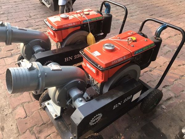 Máy Bơm Nước Diesel Vikyno BN250 RV125-1