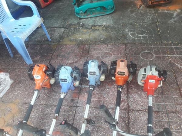 Máy Cắt Cỏ Chạy Xăng Nội Địa Nhật
