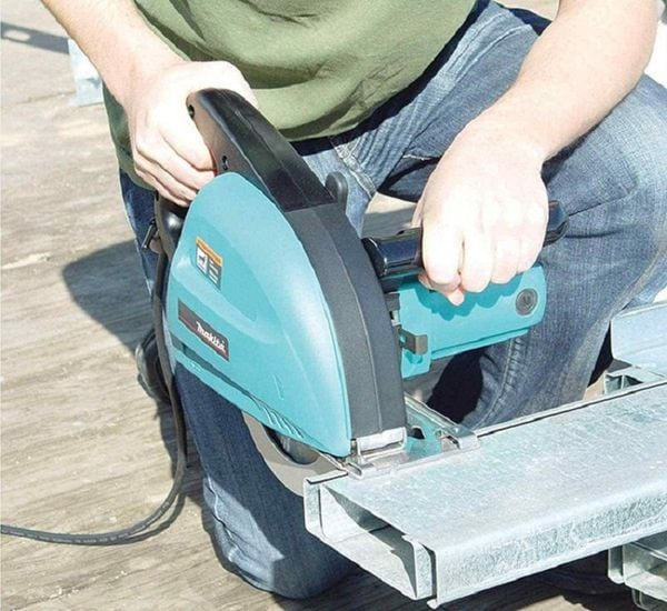 Máy cắt kim loại 1100W Makita 4131