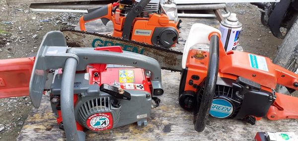 Máy Cưa Xích Chạy Xăng Nội Địa