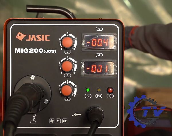 Máy hàn bán tự động Jasic MIG-200 J03