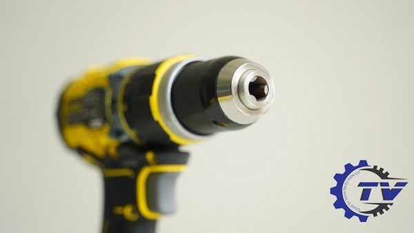 Máy khoan động lực dùng Pin Stanley SBD721M2K