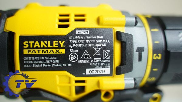 Máy khoan động lực dùng Pin Stanley SBD721M2K