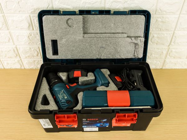 Máy Khoan Pin 18V Bosch GSB 180-LI (Hộp công cụ + SET 41 Món)