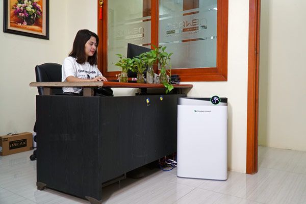 Máy lọc không khí khử mùi, bù ẩm, diệt khuẩn, tạo ion âm BOHMANN B4.02
