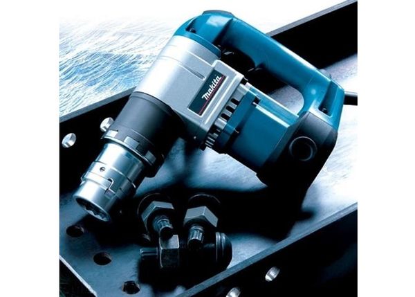 Máy siết cắt bulông Makita 6924N