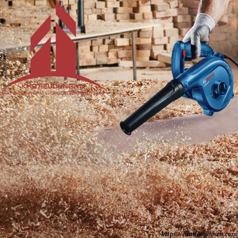 Máy thổi bụi Bosch GBL 620