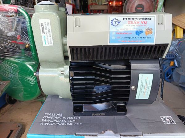 Máy bơm tăng áp biến tần Rheken WZB 35-600I