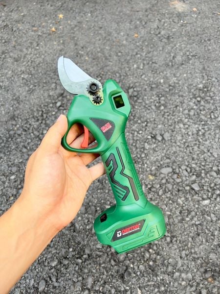 Máy Cắt Cành Pin Dekton M21-MCC30