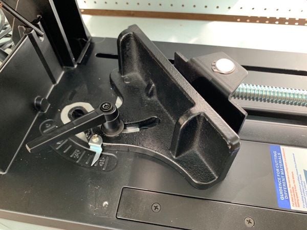 Máy cắt kim loại lưỡi hợp kim DEKTON DK-966D