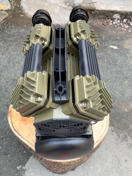 Máy nén khí không dầu DEKTON DK-886