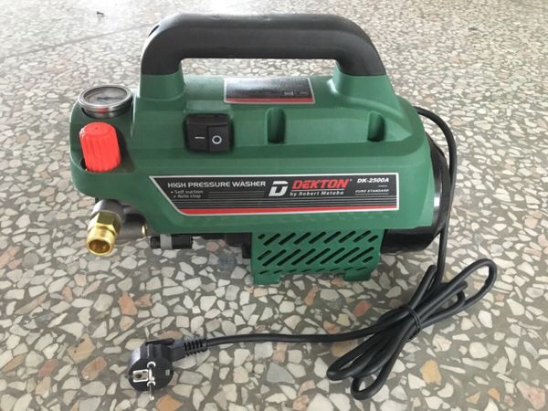 Máy rửa xe có chỉnh áp Dekton Dk-2500A