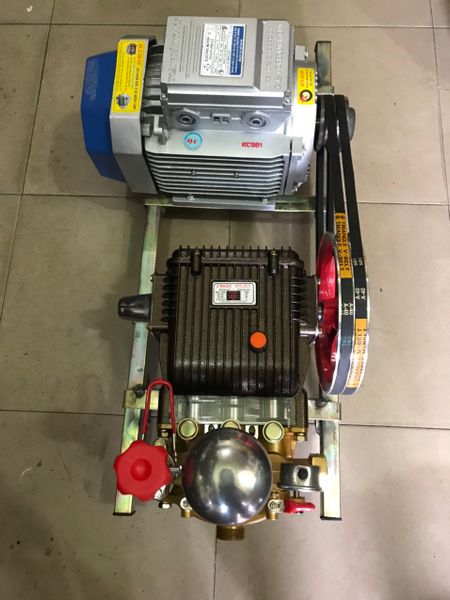 Máy Xịt Rửa Dây Đai Magic MG-49 3HP