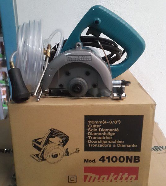 Máy cắt đá Makita 4100NB