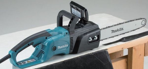 Máy Cưa Xích Makita UC4041A