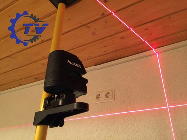 Máy cân mực laser Makita SK103PZ