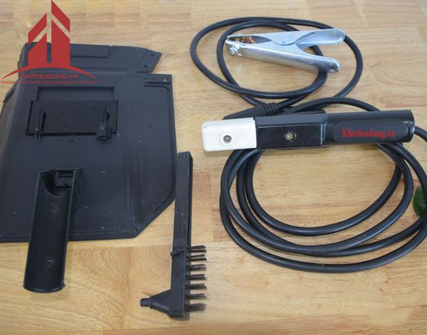 Máy hàn Btec MMA 200E Pro