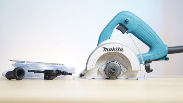 Máy cắt đá Makita 4100NH3