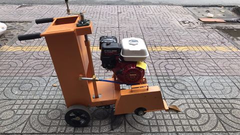 Máy Cắt Bê Tông Nhựa Đường Honda KC12