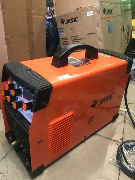 Máy hàn Tig Jasic TIG-200P ACDC (R60)