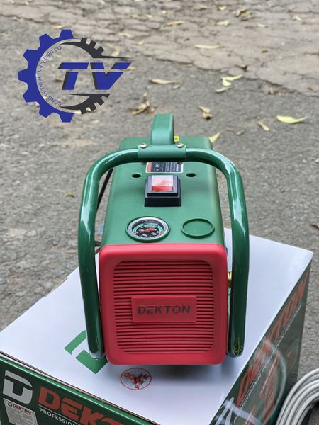 Máy xịt rửa xe Dekton DK-CWR2600F