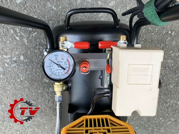 Máy nén khí không dầu BAW BAW-AC30LS