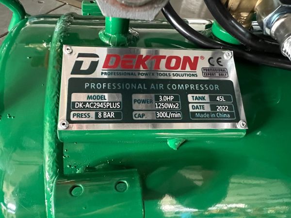 Máy nén khí không dầu 45L Dekton DK-AC2945Plus