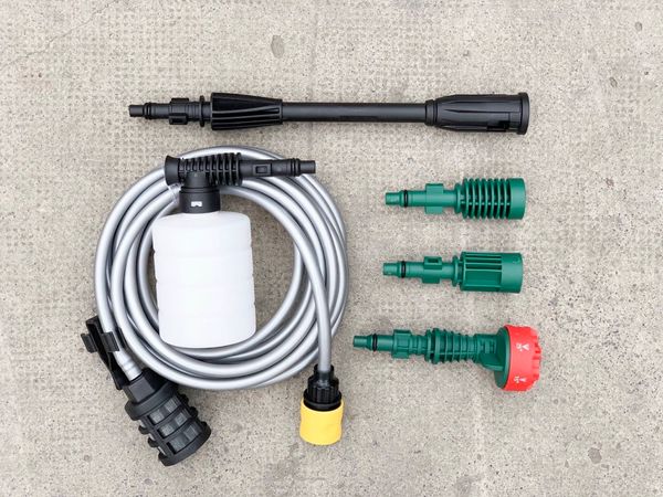 Thân Máy Xịt Rửa Xe Dùng Pin Dekton M21-SRX775 (KHÔNG PIN SẠC)