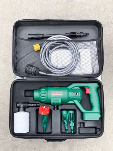 Thân Máy Xịt Rửa Xe Dùng Pin Dekton M21-SRX775 (KHÔNG PIN SẠC)