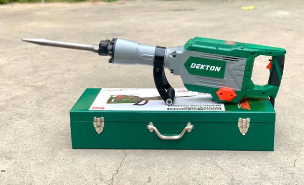 Máy đục bê tông 30mm Dekton DK-DH6501