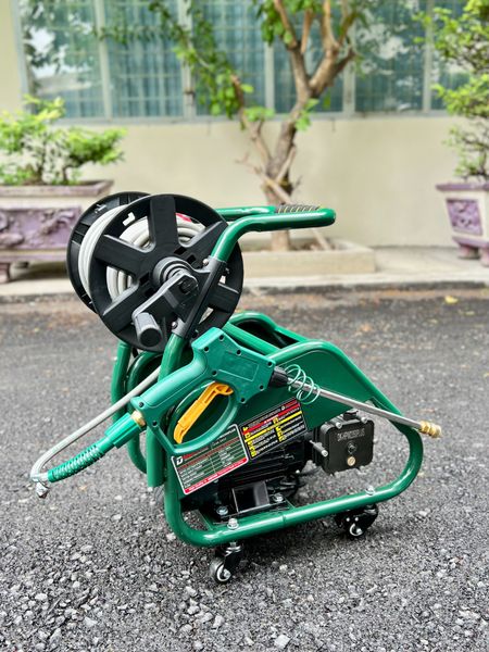 Máy xịt rửa cao áp DEKTON DK-HPW2350 Plus