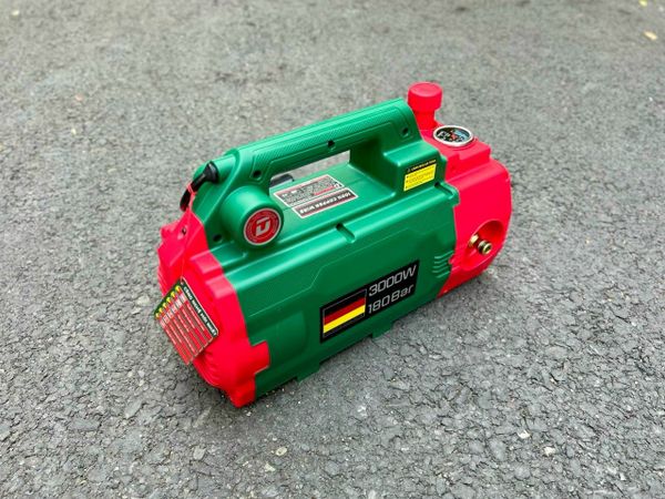 Máy Rửa Xe Chỉnh Áp Dekton DK-CWR3001 Plus