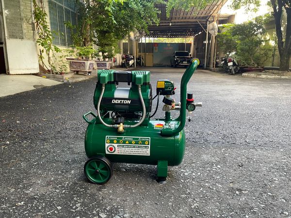 Máy Nén Khí Không Dầu Dekton DK-AC3930PRO