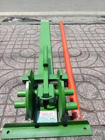 Bàn Bẻ Sắt Phi 25