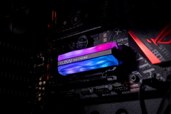 SSD KLEVV CRAS C700 RGB 240G nvme Gen3x4