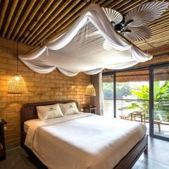 Màn tuyn vén thân