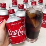 Cocacola Nhật Bản Thùng 24 Chai Nhôm nắp vặn 300ml.