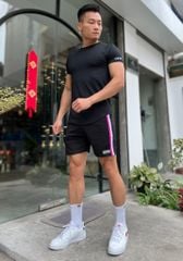 Quần Short phối kẻ đen và hồng
