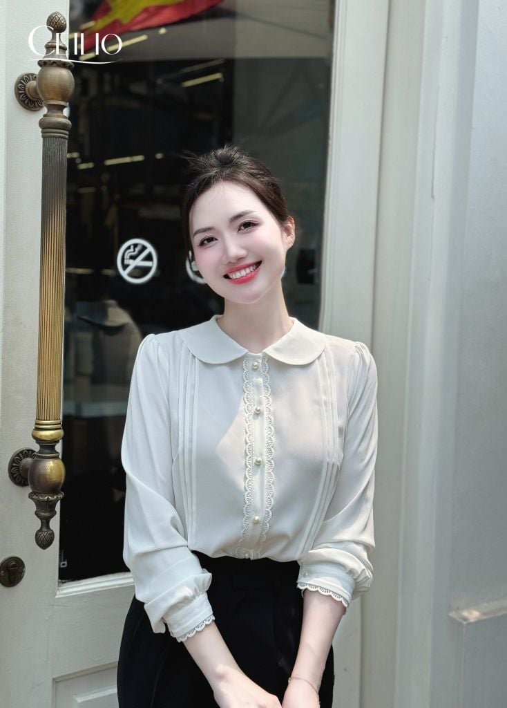 SM390 Somi Trắng Cổ Sen