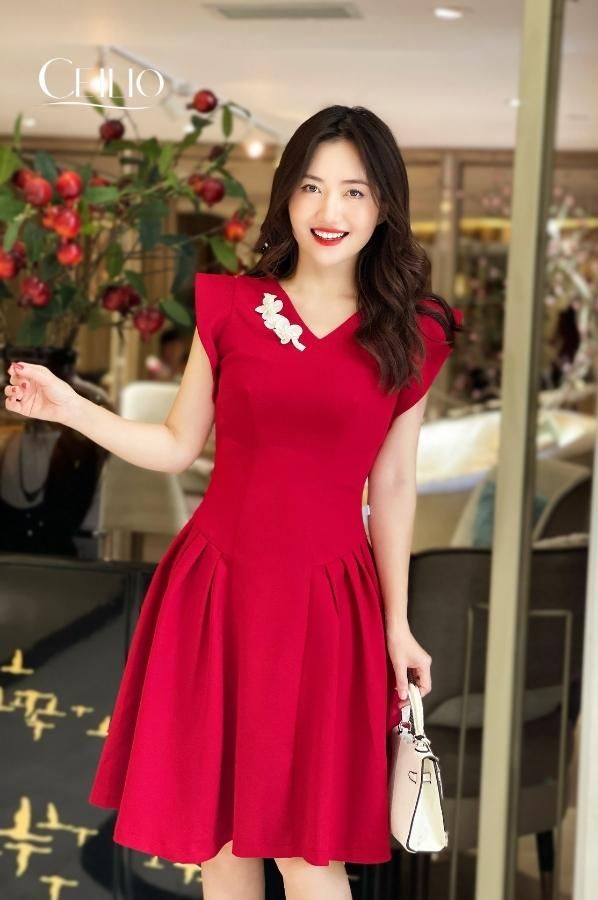 GH V54 Đầm Xòe Cổ V Đáp Hoa 3D