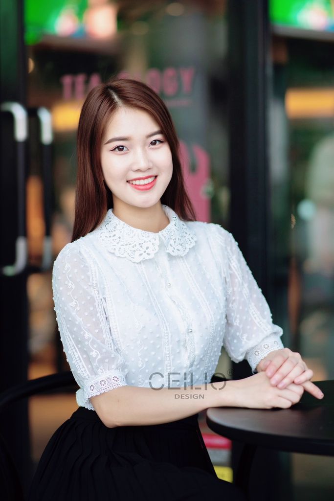 Áo Sơ mi ren cổ tròn