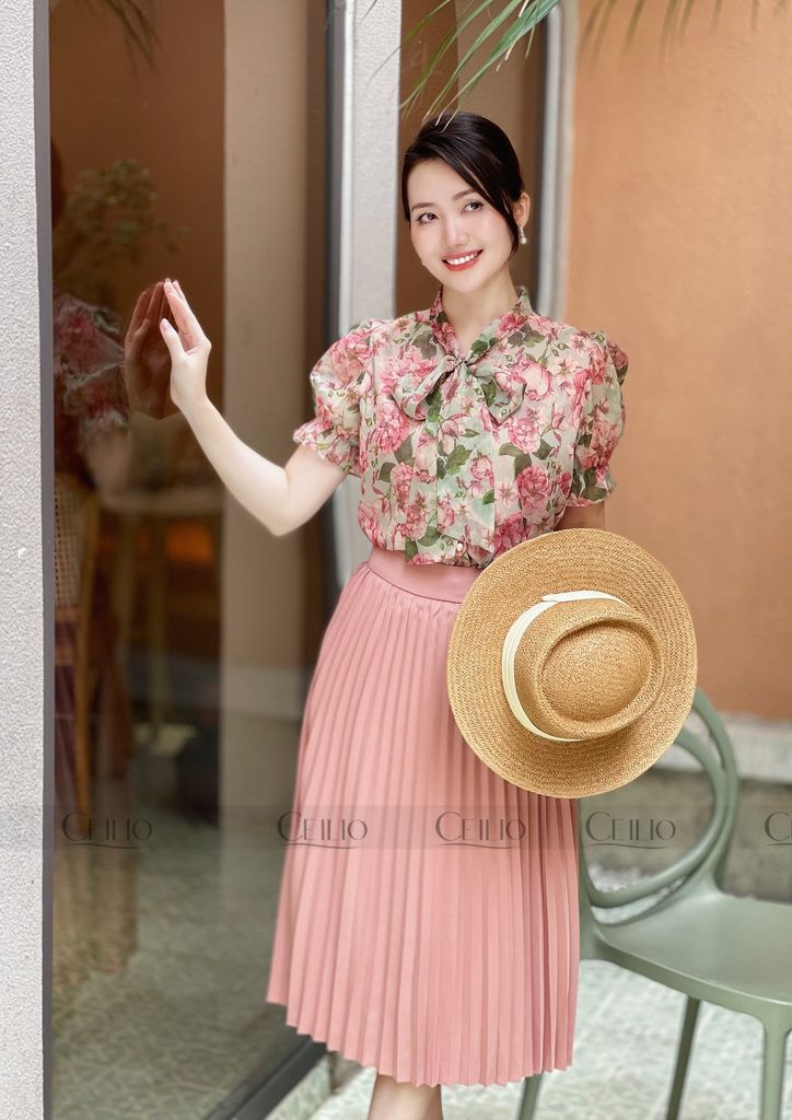 D.H SM07 Somi hoa cài cúc cổ nơ tay bèo