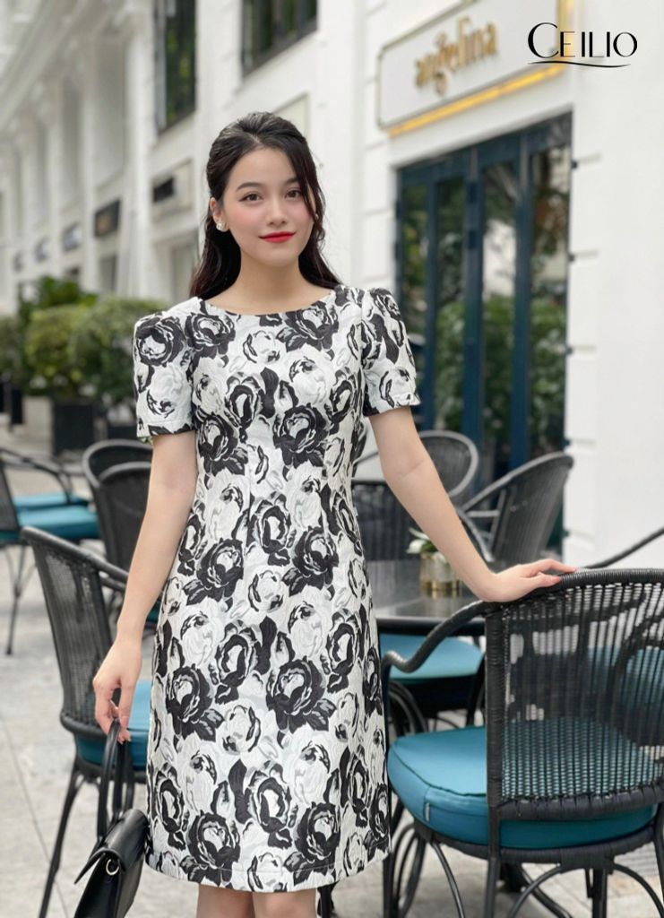 V105 Trắng Đen CI Váy gấm