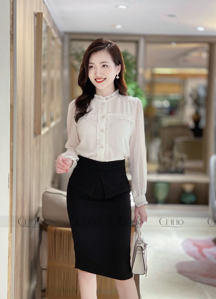 SM69 Somi chấm bi lông bèo vạt và ngực