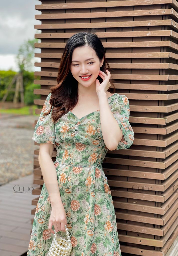 EH V26 Đầm hoa cam nhún ngực, tay chuông