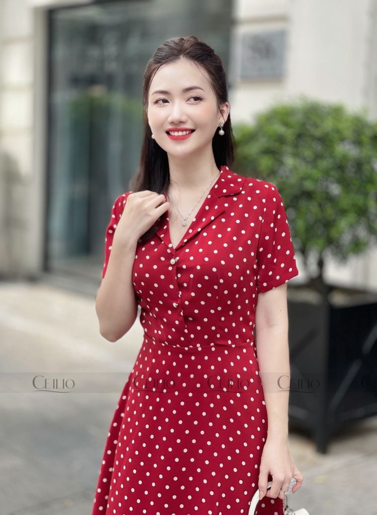 FH V39 Đầm chấm bi 1 trắng cổ bẻ